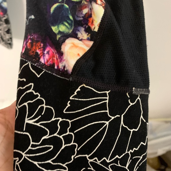 Athleta Black Floral Crop Leggings - Picture 3 of 6